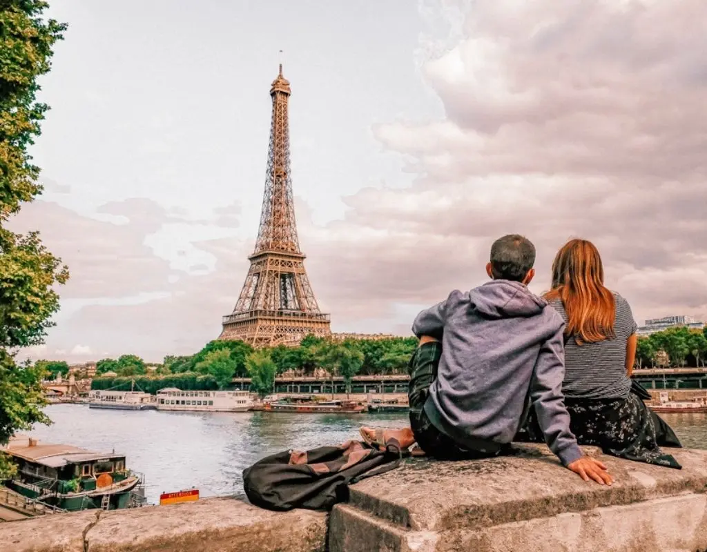 Romantic Places in Paris for Couples